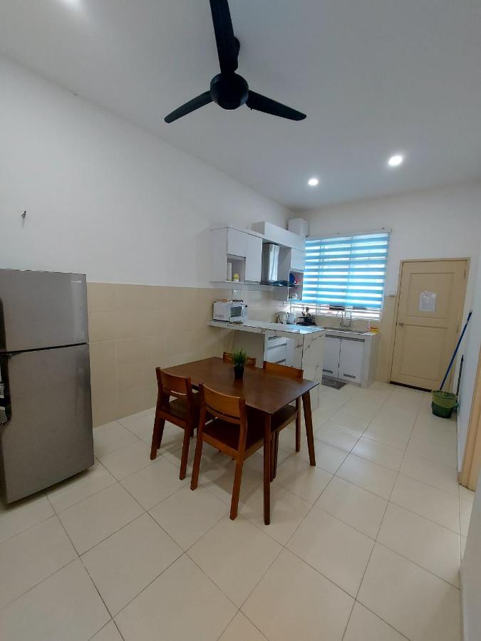 M2H Homestay Kuantan Exteriör bild